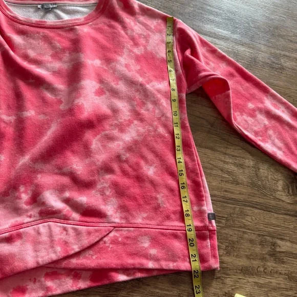 T By Talbots Tulip Hem Pullover Sweatshirt Size Large Women Athleisure Tie Dye - Picture 6 of 8